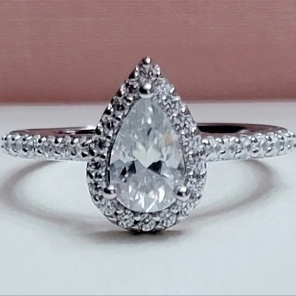 Pear cut Moissanite Halo Ring 1.5ct
